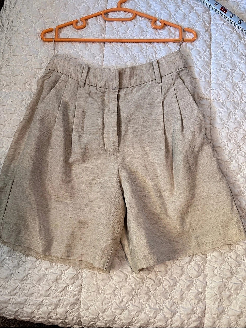 Wilfred Linen Blend High Waist Shorts in Beige Size 4